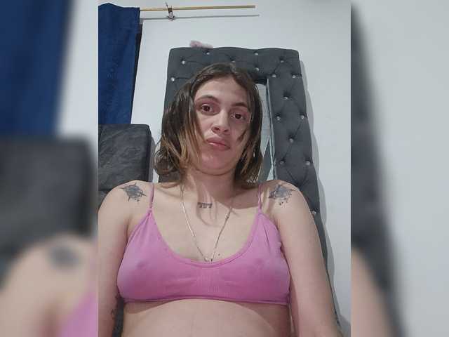 Barbiepaola live cam preview