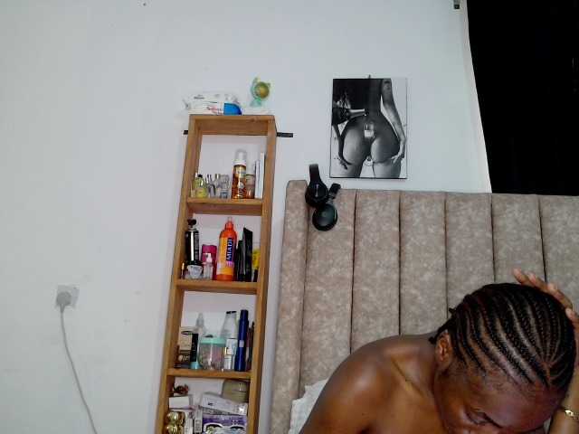 Creny live cam on BongaCams
