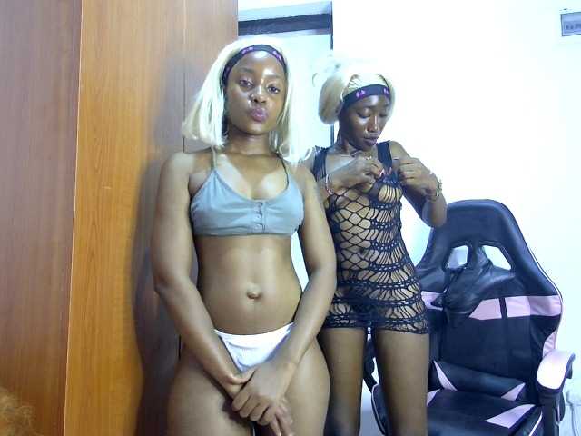 Creny live cam on BongaCams