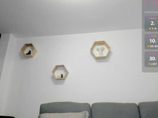 naila18 live cam