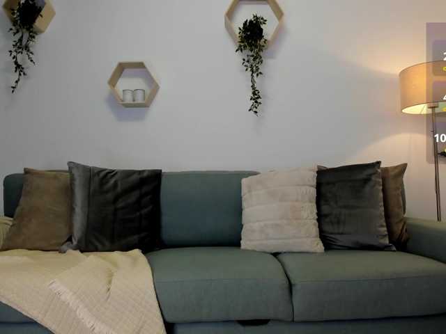 naila18 live cam on BongaCams
