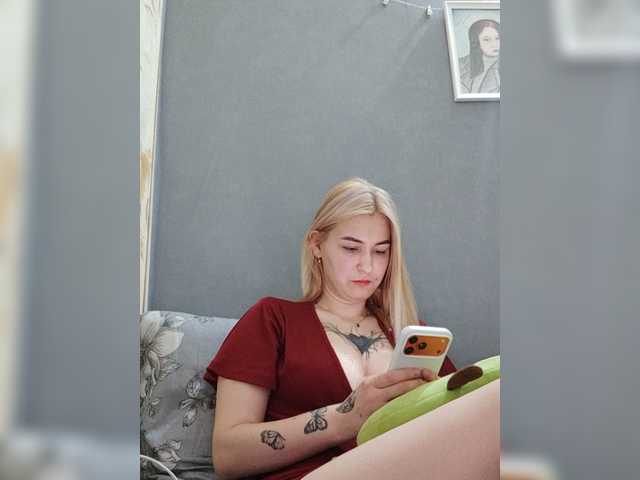Lilua live cam on BongaCams