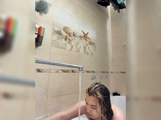 Lilua live cam on BongaCams