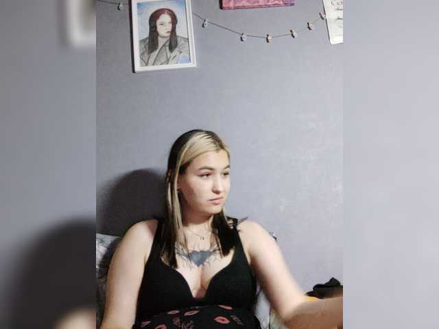 Lilua live cam on BongaCams