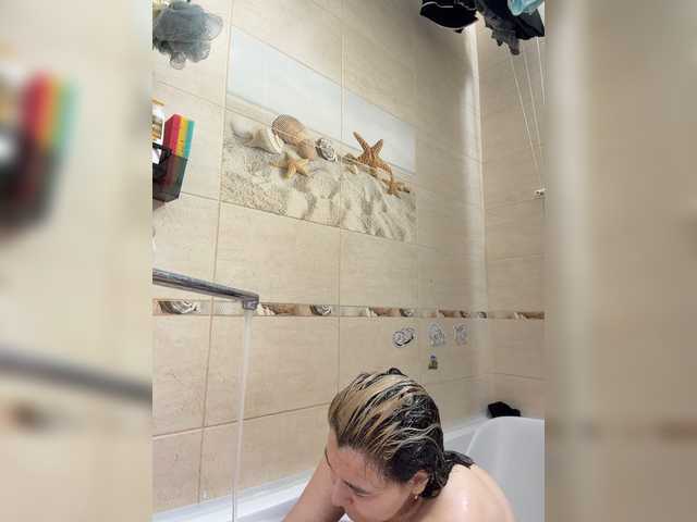 Lilua live cam on BongaCams