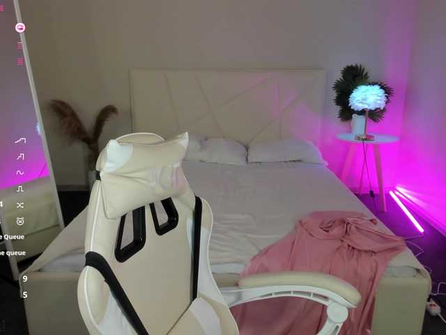 JadeKussh live cam on BongaCams