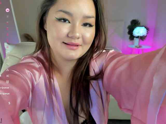 JadeKussh webcam