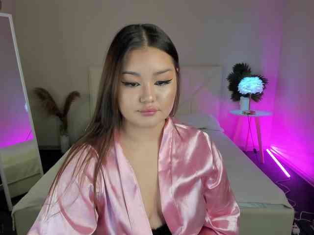 JadeKussh webcam