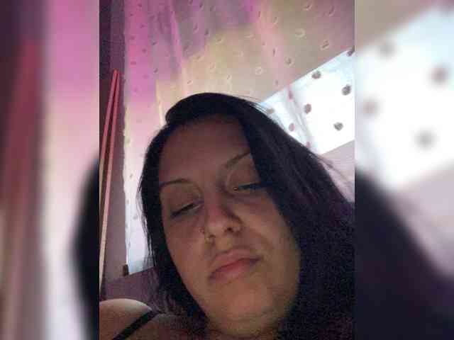 NaughtyLoversX webcam