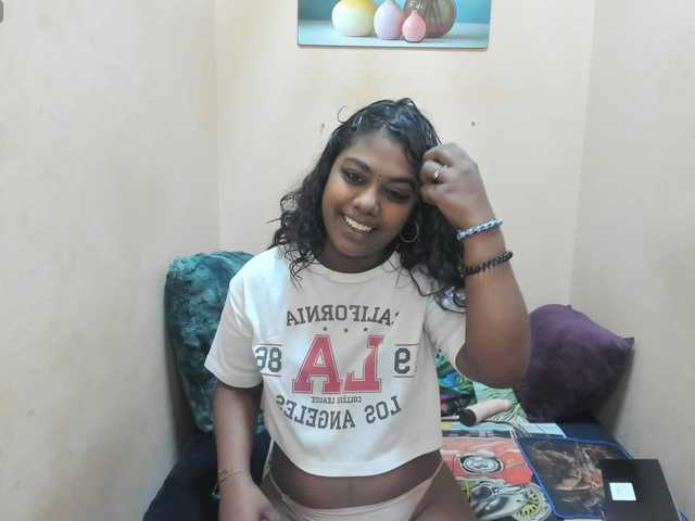 CHERRYTEAZER live cam on BongaCams