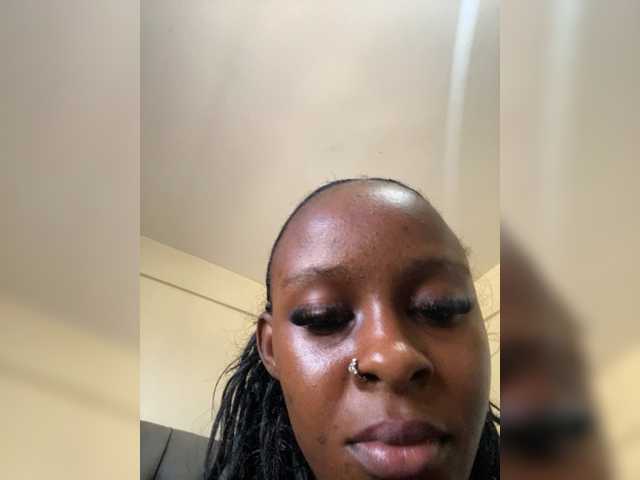 Lolbeata live cam on BongaCams