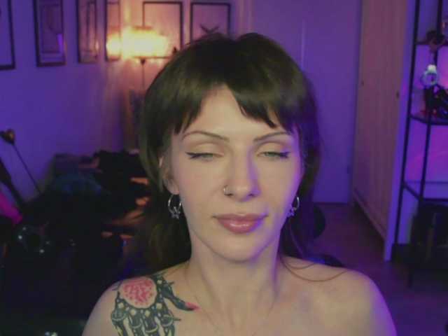 SandyTheDream – currently Offline