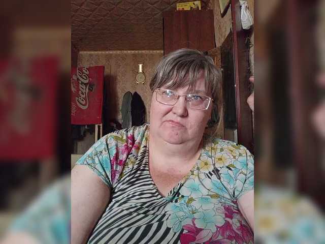 Olga47 — live female cam