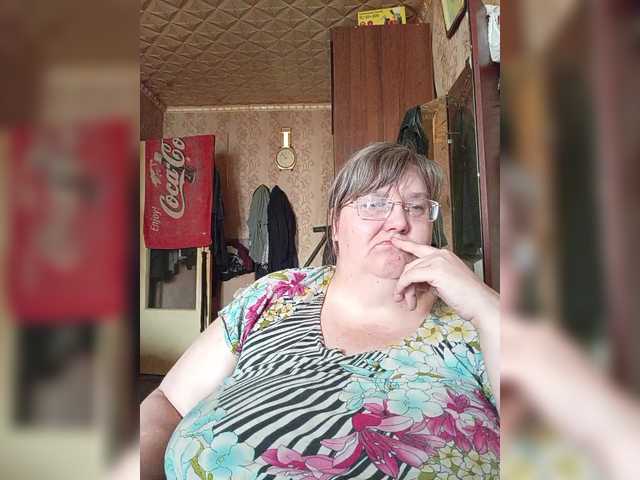 Olga47 — live female cam
