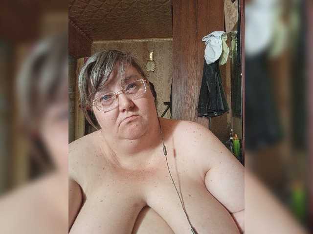 Olga47 live cam