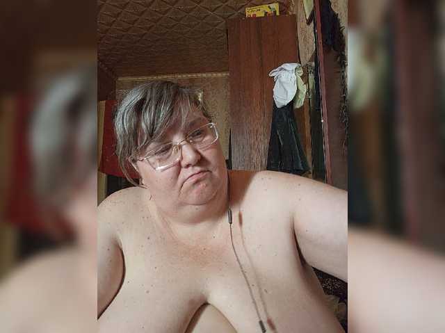 Olga47 live cam