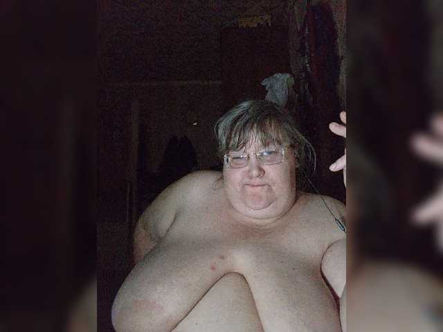 Olga47, en directo ahora en BongaCams