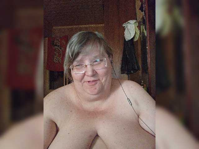 Olga47 live cam on BongaCams