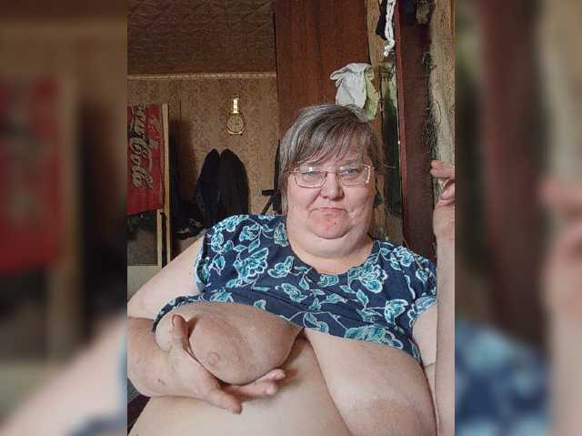 Olga47, en directo ahora en BongaCams
