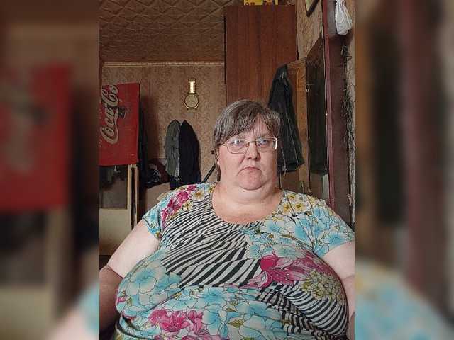 Olga47 — live female cam