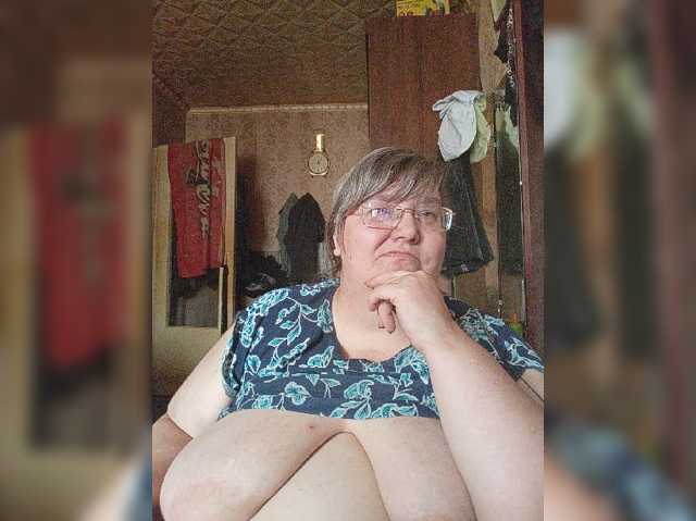 Olga47, live now on BongaCams