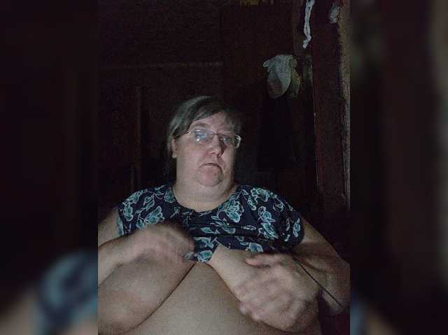 Olga47, live now on BongaCams