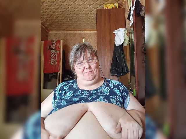 Olga47, en directo ahora en BongaCams