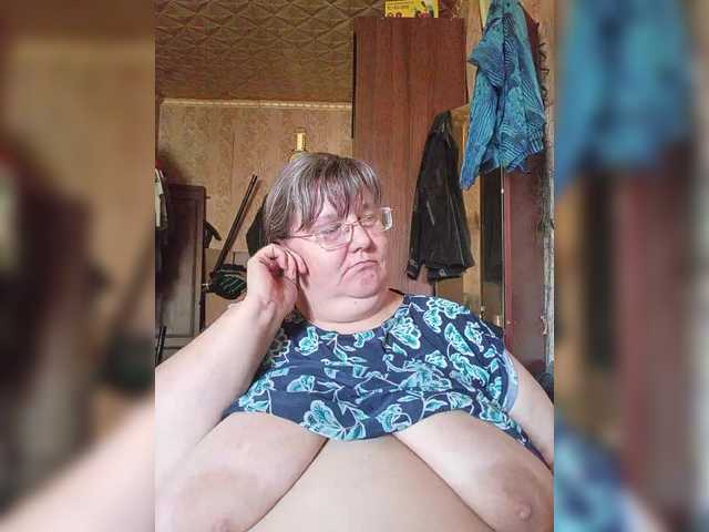 Olga47 live cam