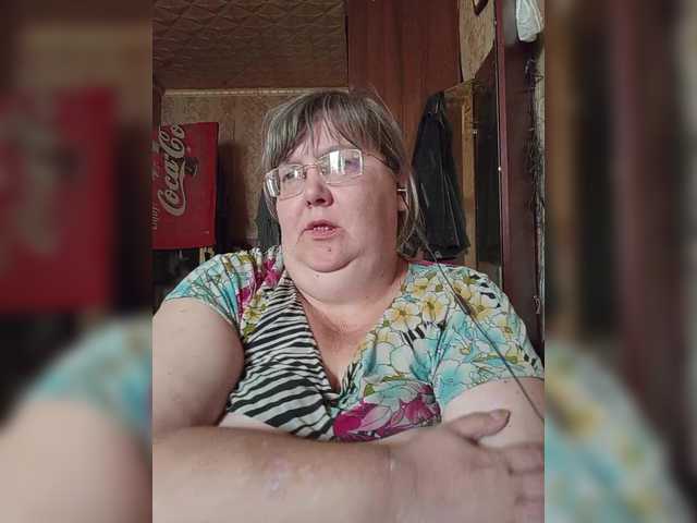Olga47 — live female cam