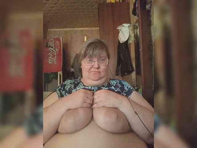 Olga47 webcam