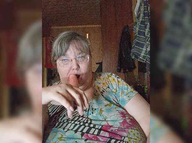 Olga47 webcam