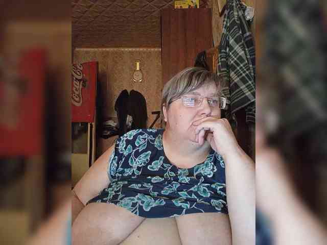 Olga47 webcam