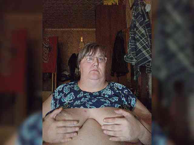 Olga47 webcam