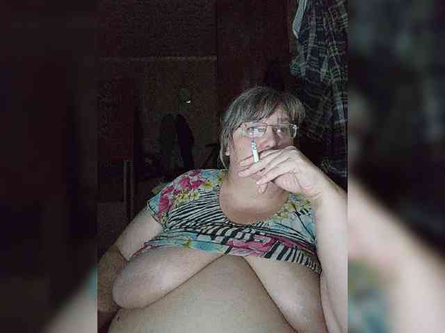 Olga47 webcam