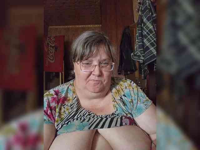 Olga47 webcam