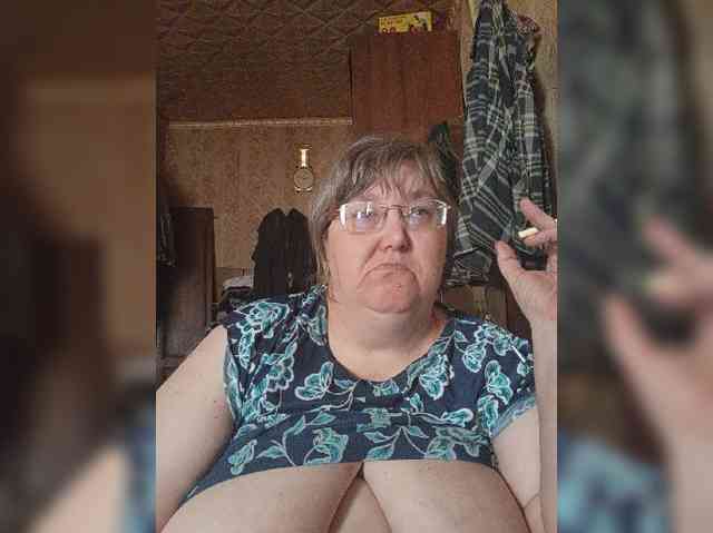 Olga47 webcam