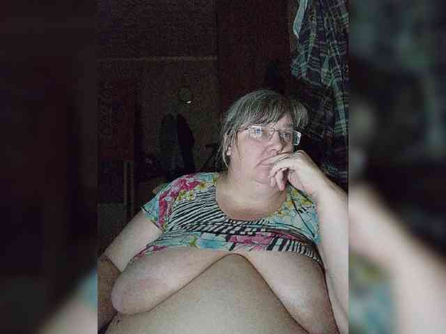 Olga47 webcam