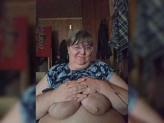 Olga47 webcam