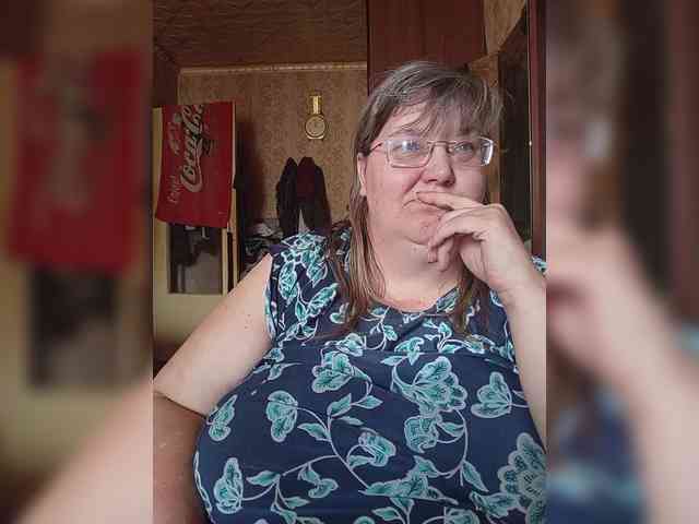 Olga47 webcam