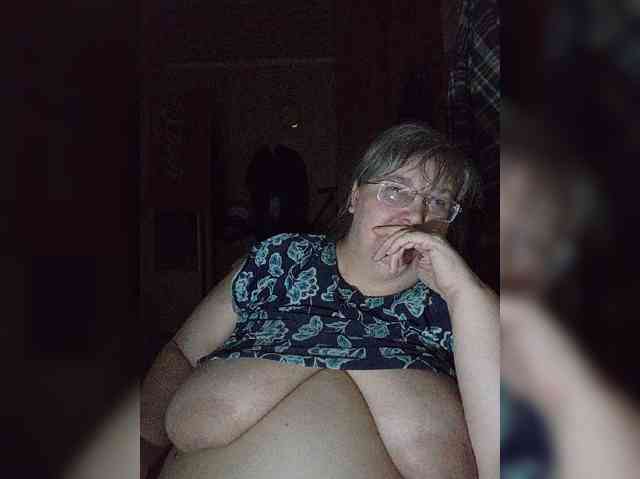 Olga47 webcam