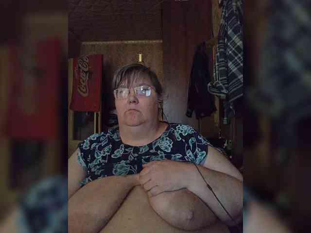 Olga47 webcam