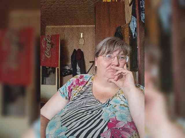 Olga47 webcam