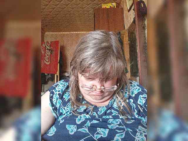 Olga47 webcam