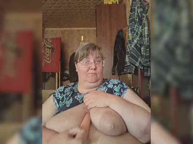 Olga47 webcam