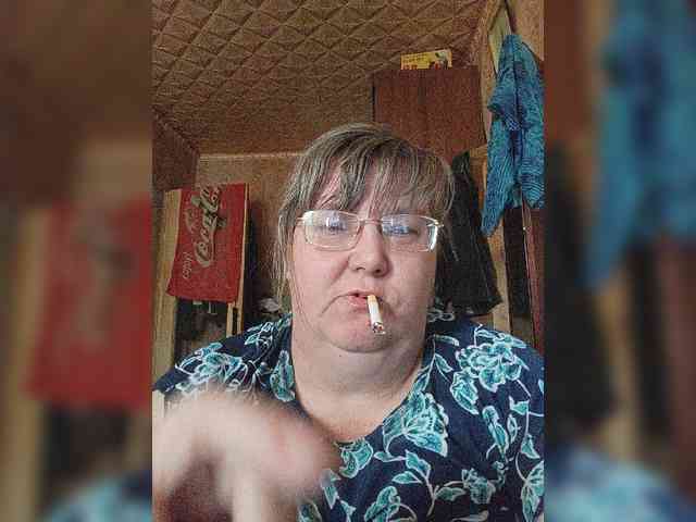 Olga47 webcam