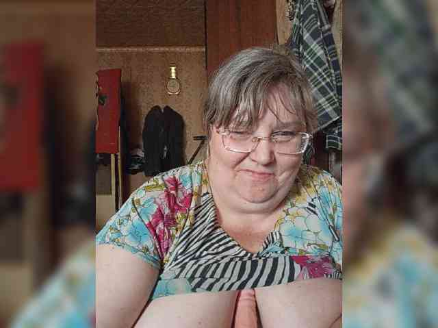 Olga47 webcam