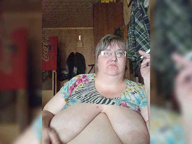 Olga47 webcam