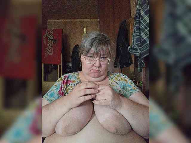 Olga47 webcam