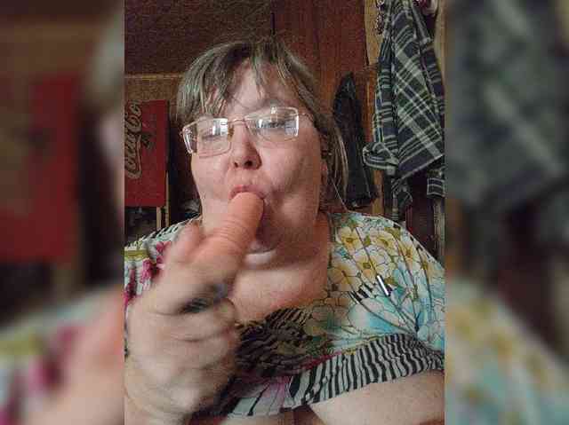 Olga47 webcam