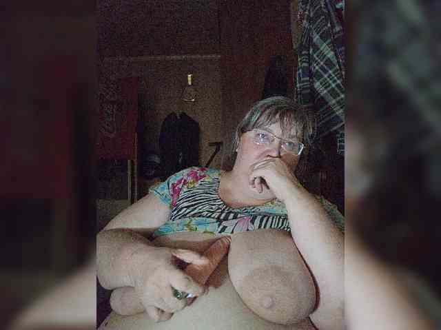Olga47 webcam